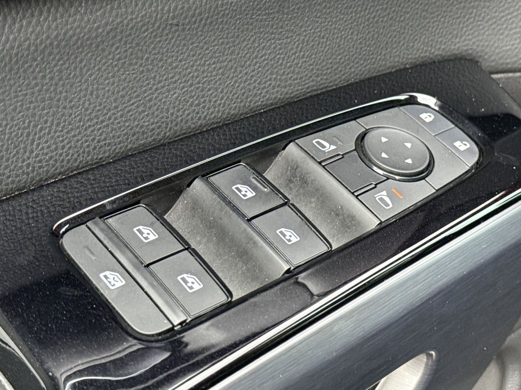 2023 Nissan Pathfinder SL - Photo 27