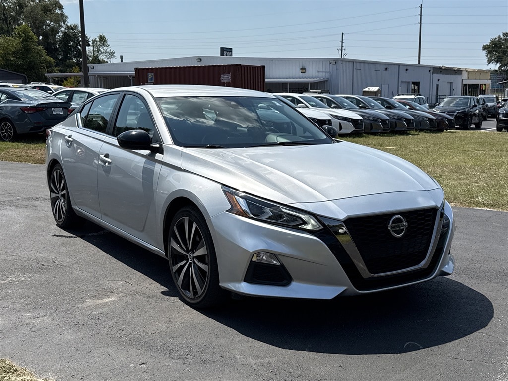 Certified 2022 Nissan Altima 2.5 SR Sedan
