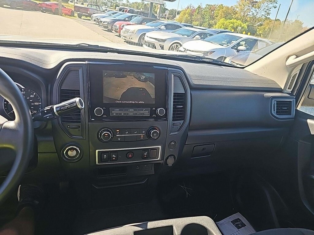2022 Nissan Titan S photo 4