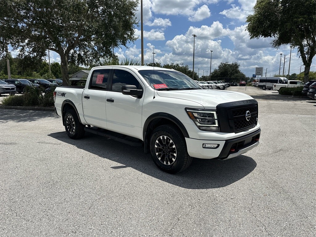 2020 Nissan Titan PRO-4X photo 2