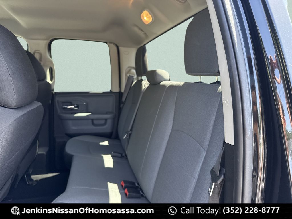 2024 RAM Ram 1500 Classic SLT - Photo 29