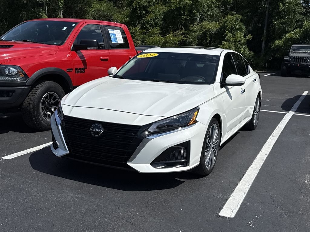 Certified 2024 Nissan Altima 2.5 SL Sedan