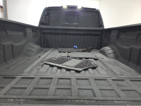 2017 Nissan Titan S - Photo 7