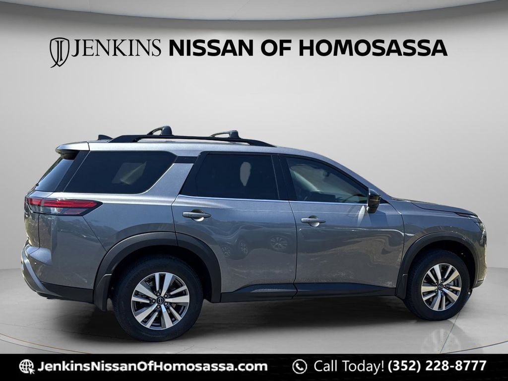 New 2026 Nissan Pathfinder SL SUV