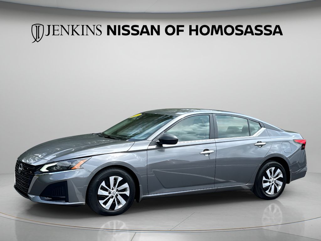 2024 Nissan Altima S - Photo 10