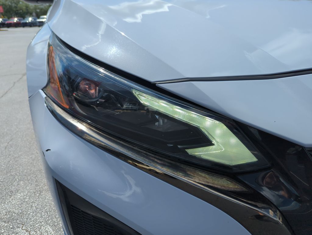 2024 Nissan Altima SR - Photo 17