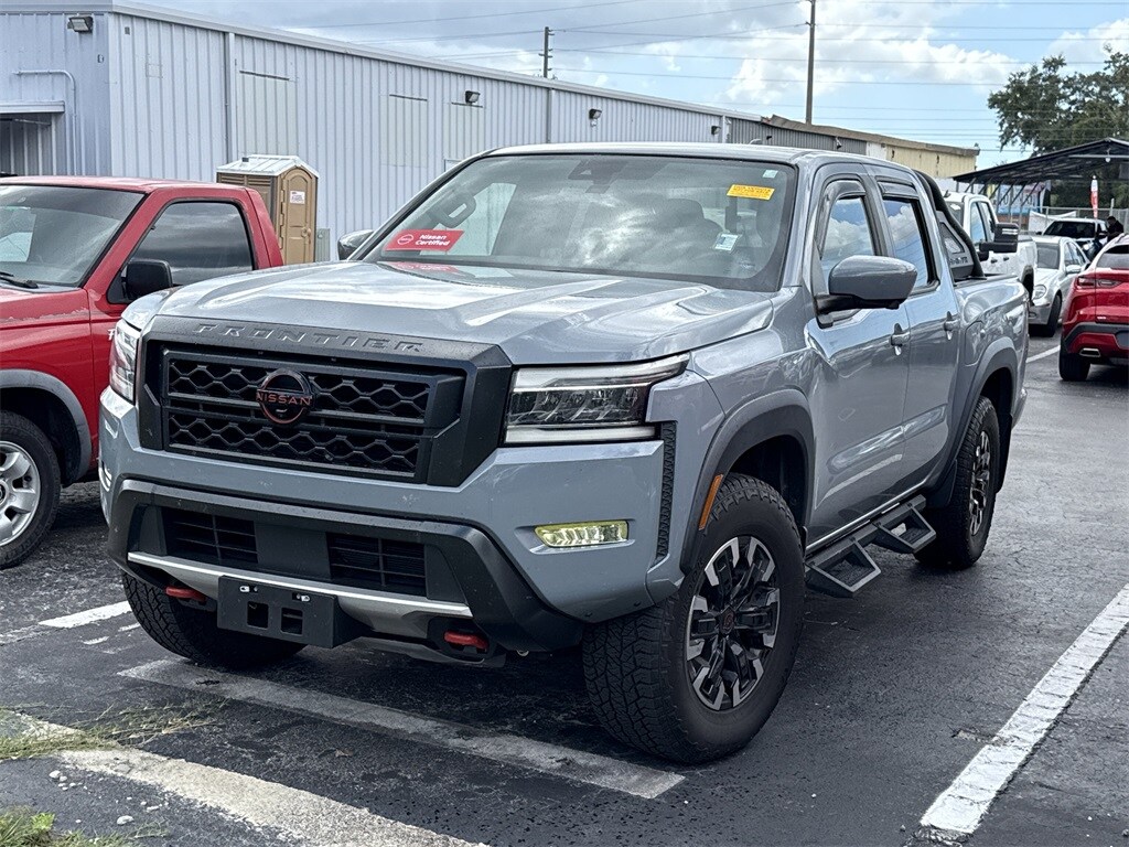 2023 Nissan Frontier PRO-4X photo 2