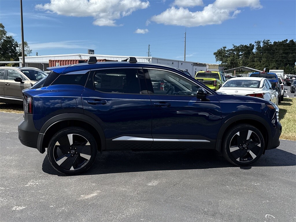 New 2026 Nissan Kicks SR SUV