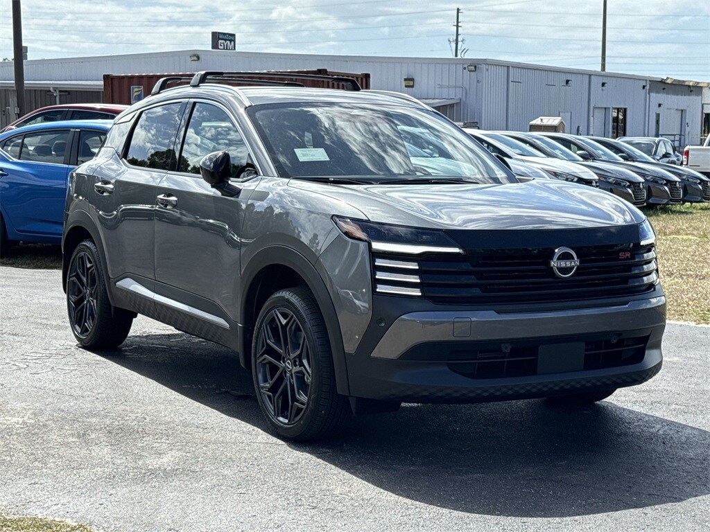 New 2026 Nissan Kicks SR SUV