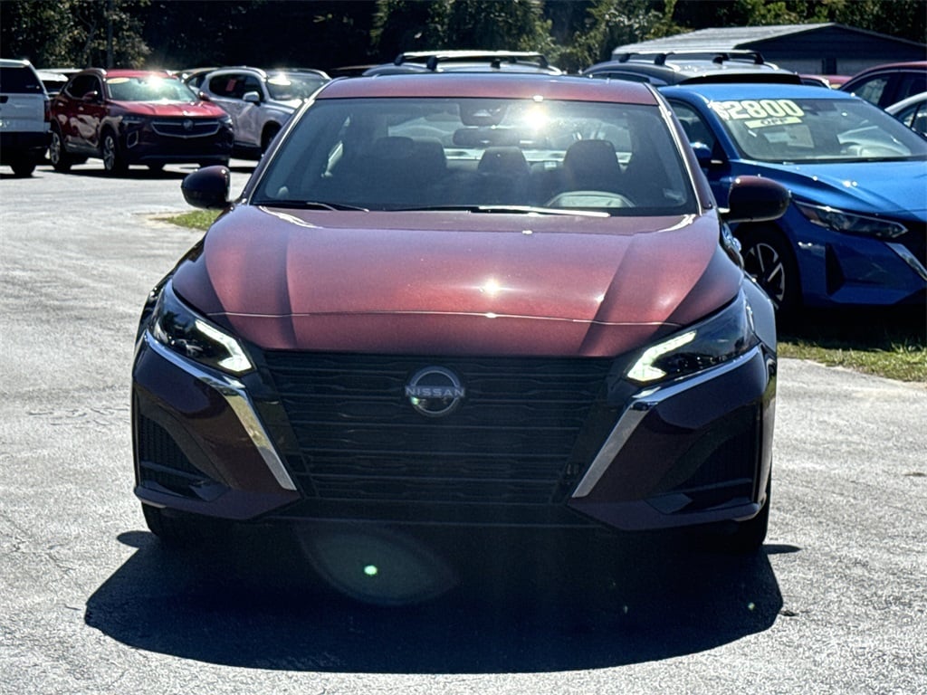 2025 Nissan Altima SV photo 3