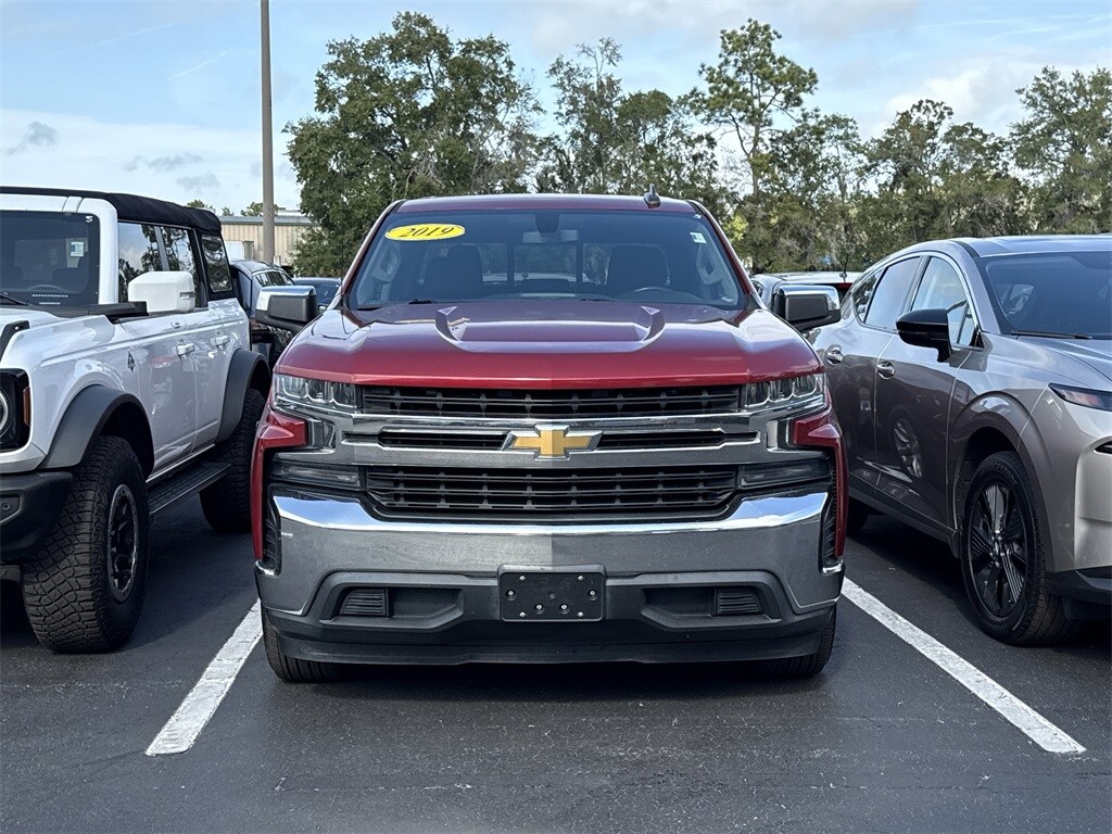2019 Chevrolet Silverado 1500 LT photo 3