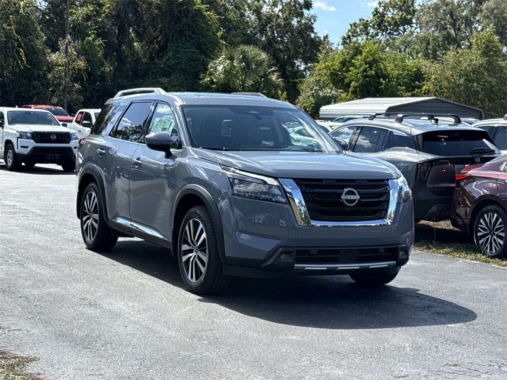 New 2025 Nissan Pathfinder Platinum SUV