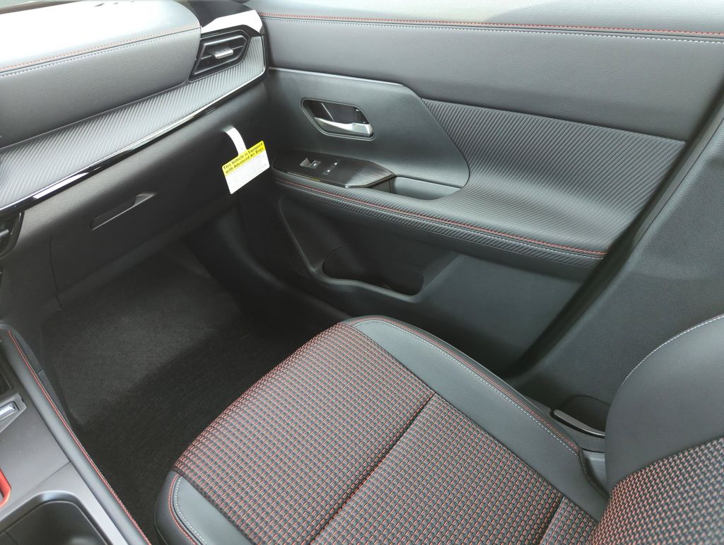 2026 Nissan KICKS SR - Photo 19