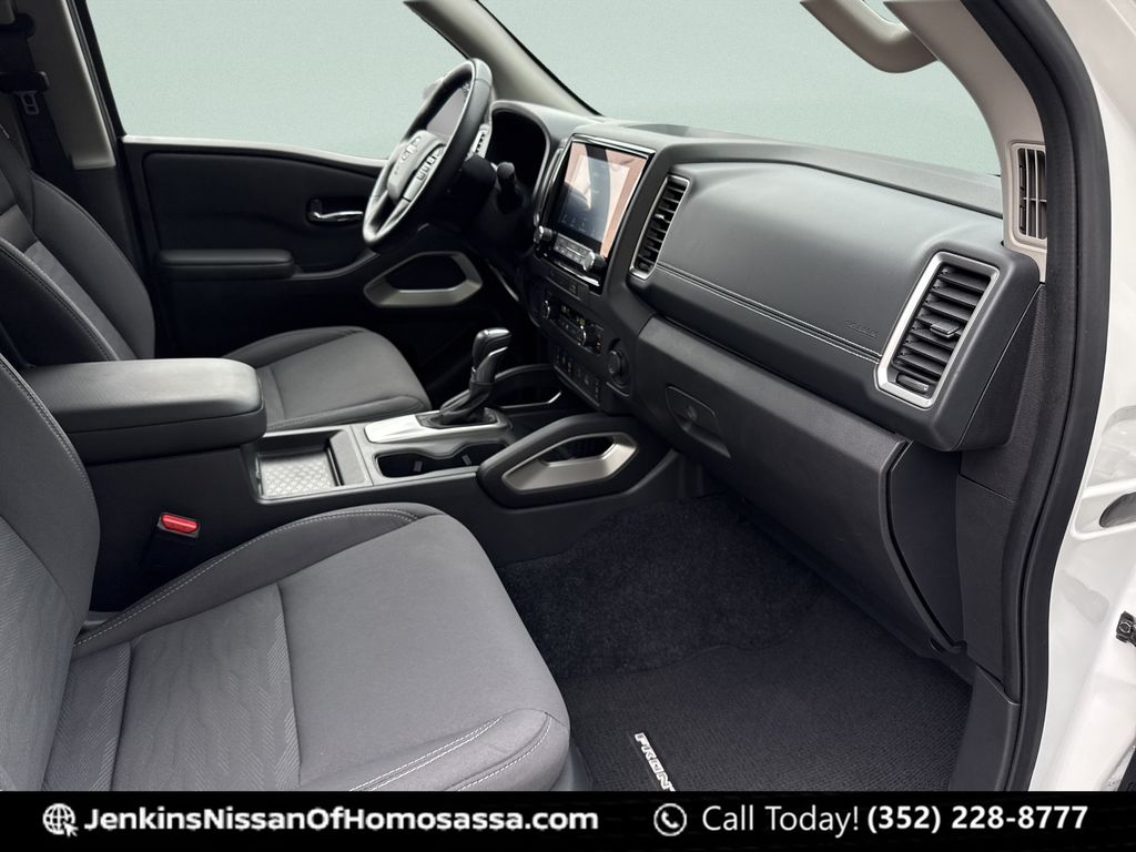 2024 Nissan Frontier SV - Photo 23