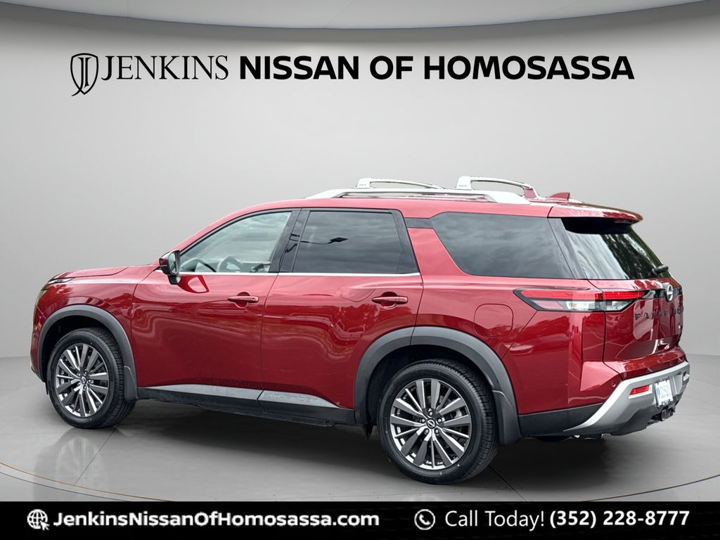 2023 Nissan Pathfinder SL - Photo 7