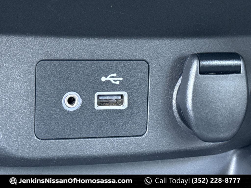 2019 Nissan Rogue SV - Photo 33
