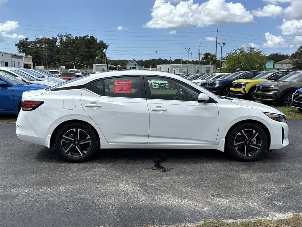 2025 Nissan Sentra SV photo 3