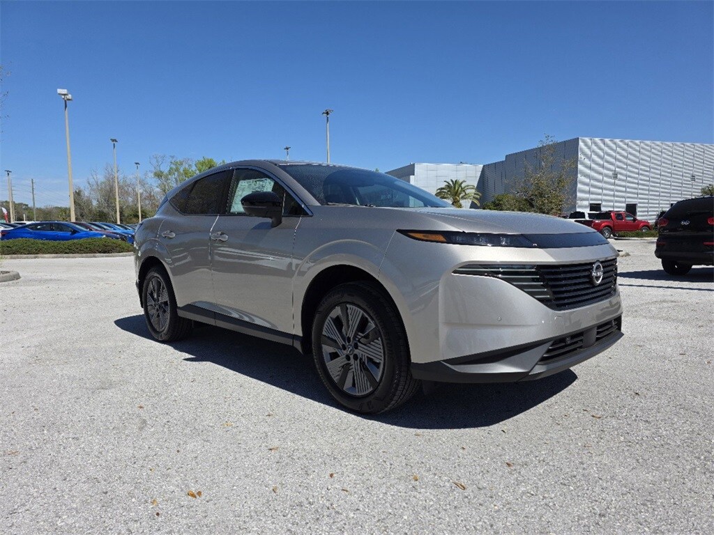 2025 Nissan Murano SL photo 2