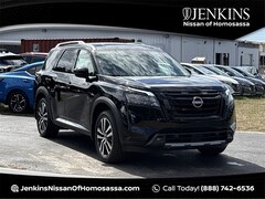 2025 Nissan Pathfinder Platinum SUV