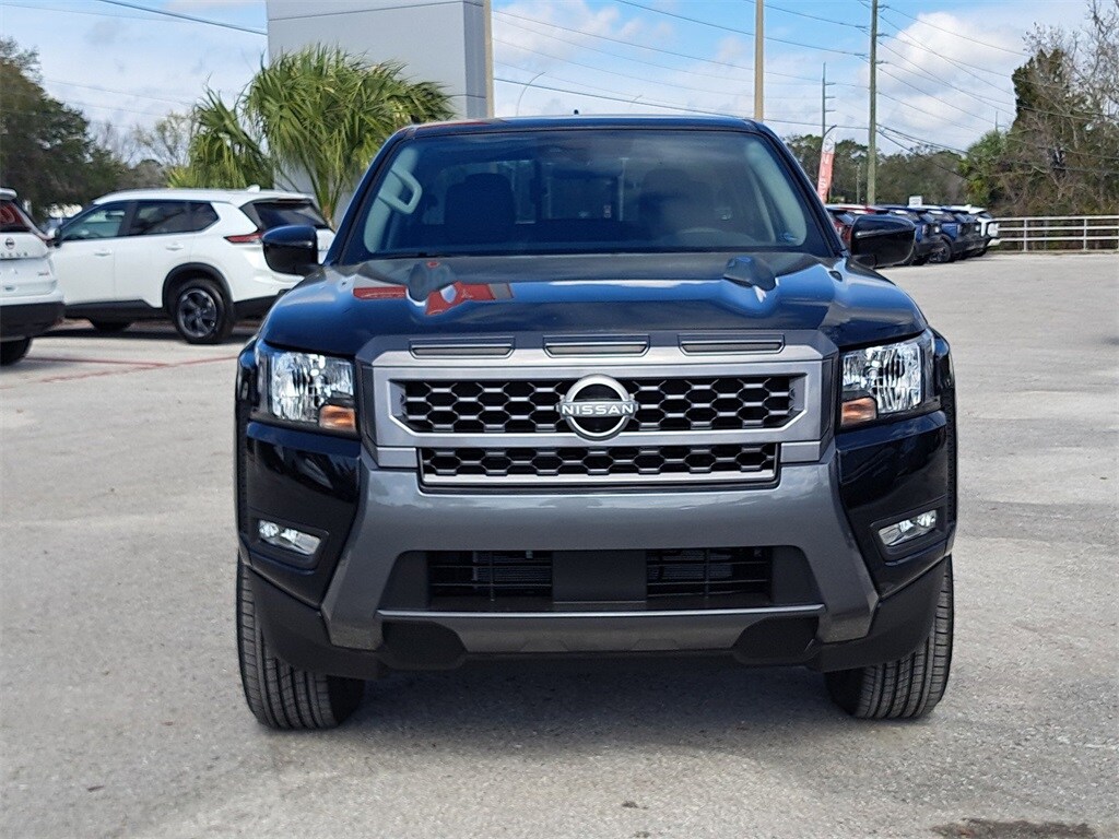 2025 Nissan Frontier SV photo 3
