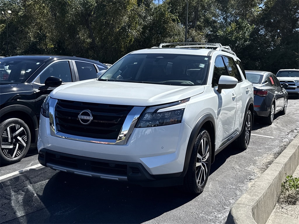 Used 2025 Nissan Pathfinder Platinum SUV