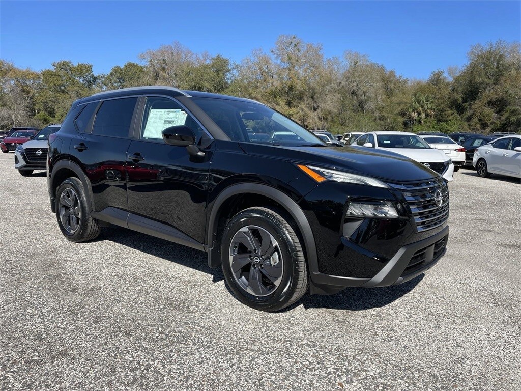 2024 Nissan Rogue SV photo 2