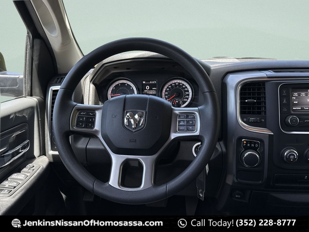 2024 RAM Ram 1500 Classic SLT - Photo 25