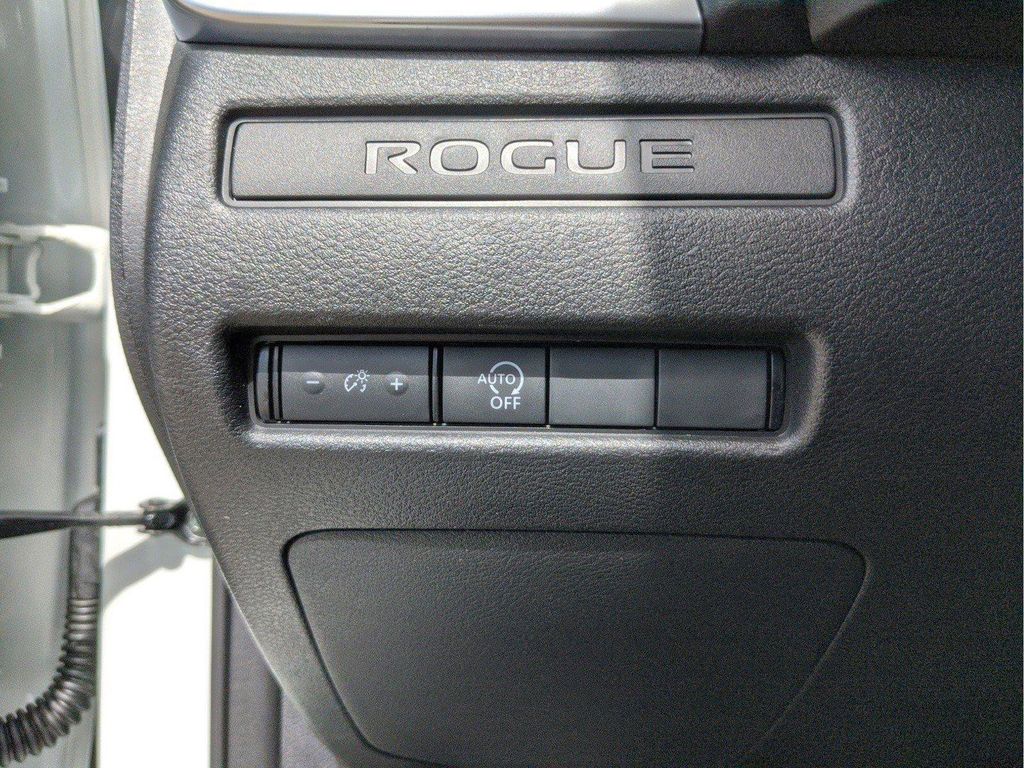 2025 Nissan Rogue S - Photo 34