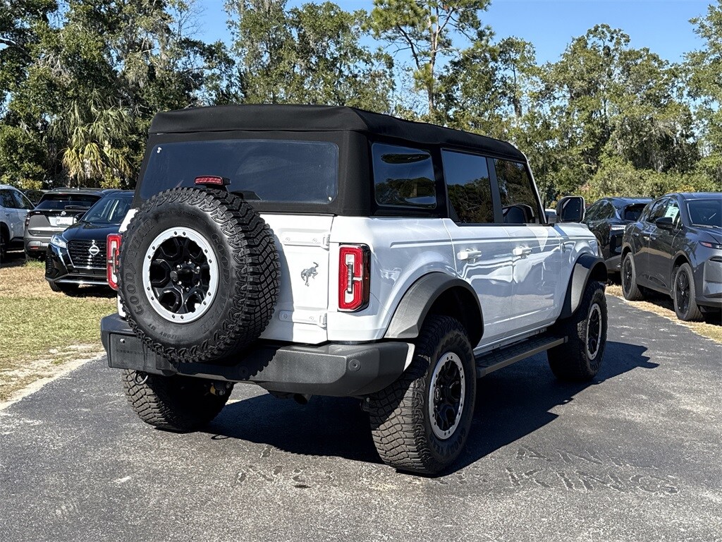 2023 Ford Bronco Outer Banks photo 4