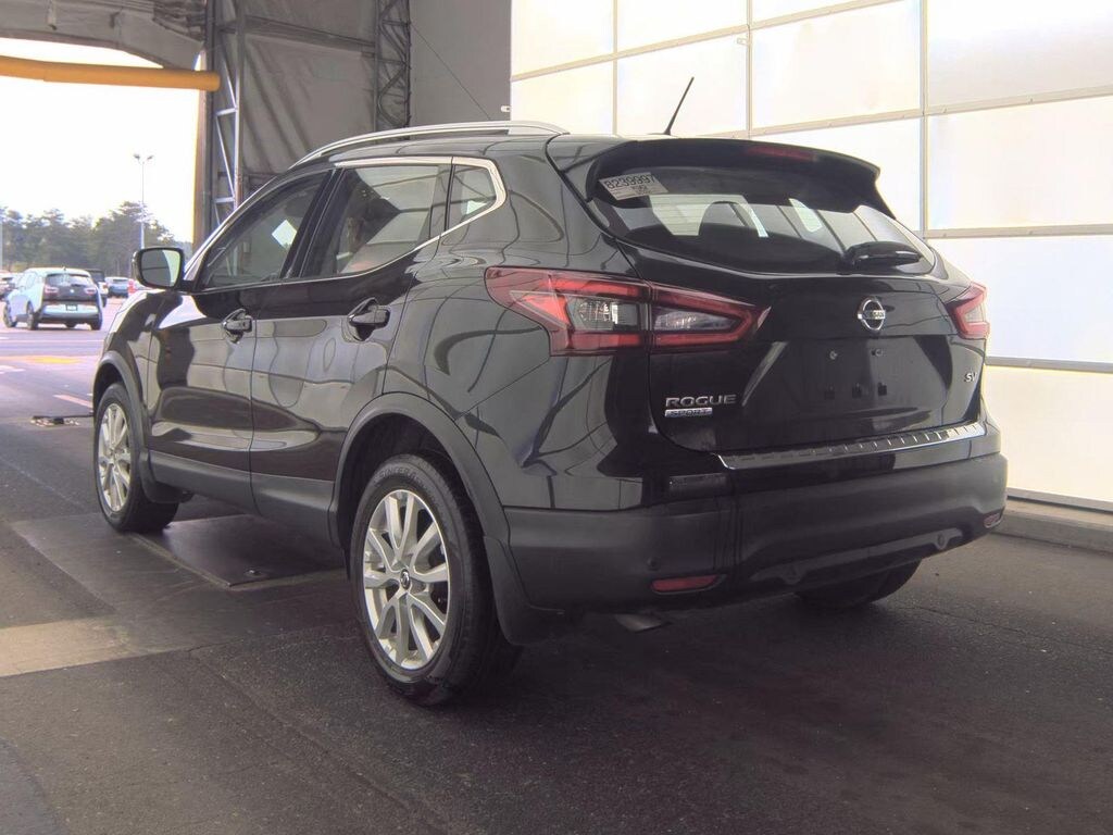Used 2022 Nissan Rogue Sport SV SUV