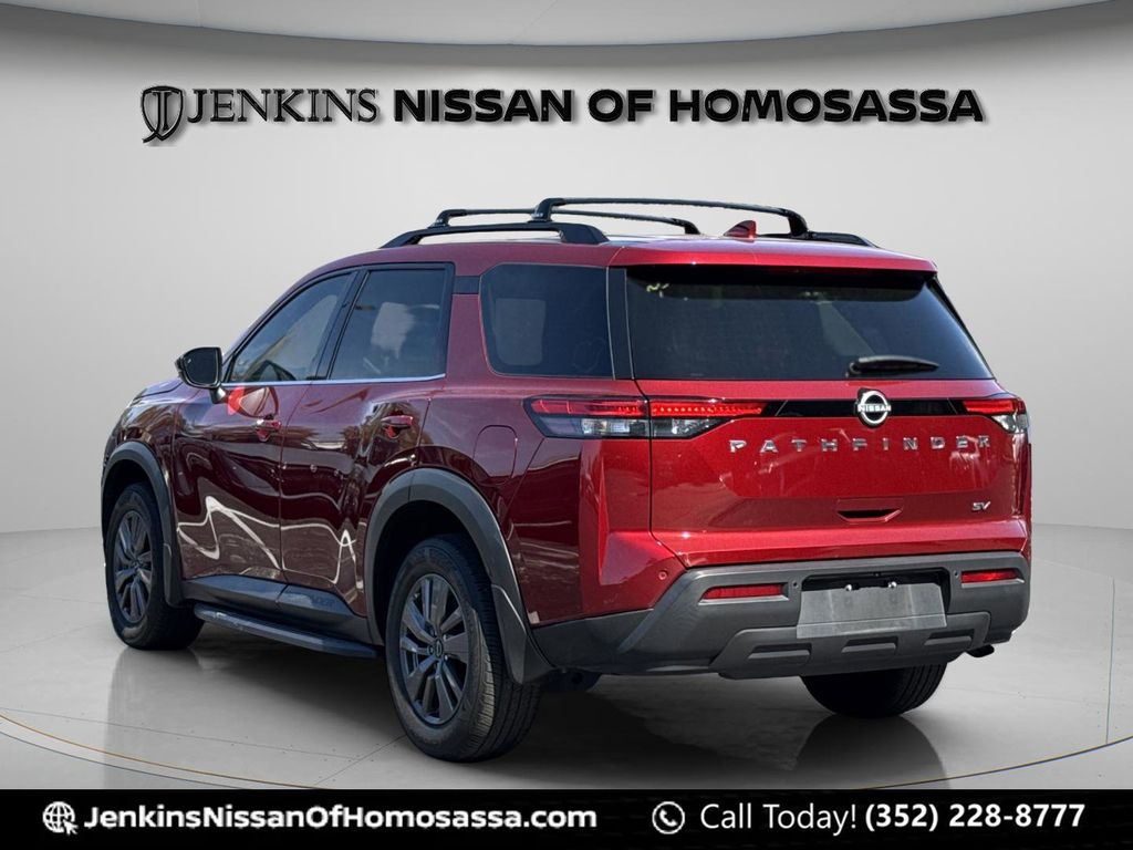 2023 Nissan Pathfinder SV - Photo 7