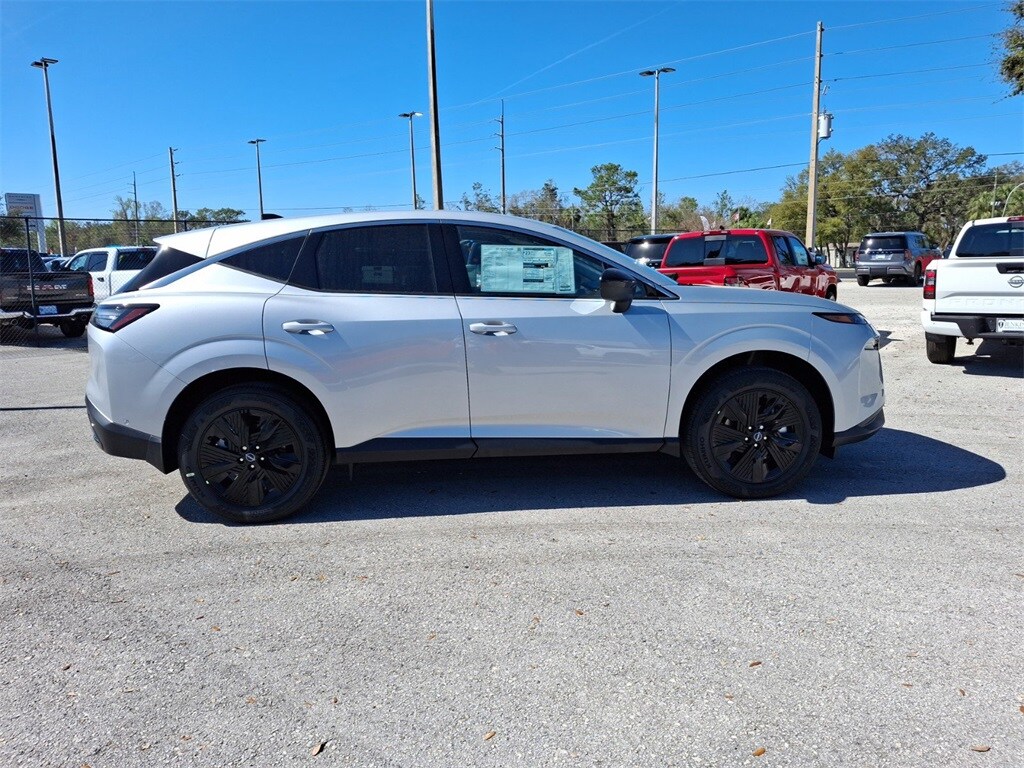 2025 Nissan Murano SV photo 3