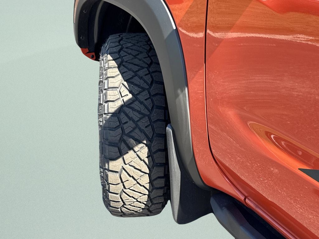 2025 Nissan Frontier PRO-4X - Photo 34