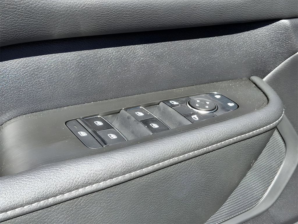 2025 Nissan Armada SV - Photo 22