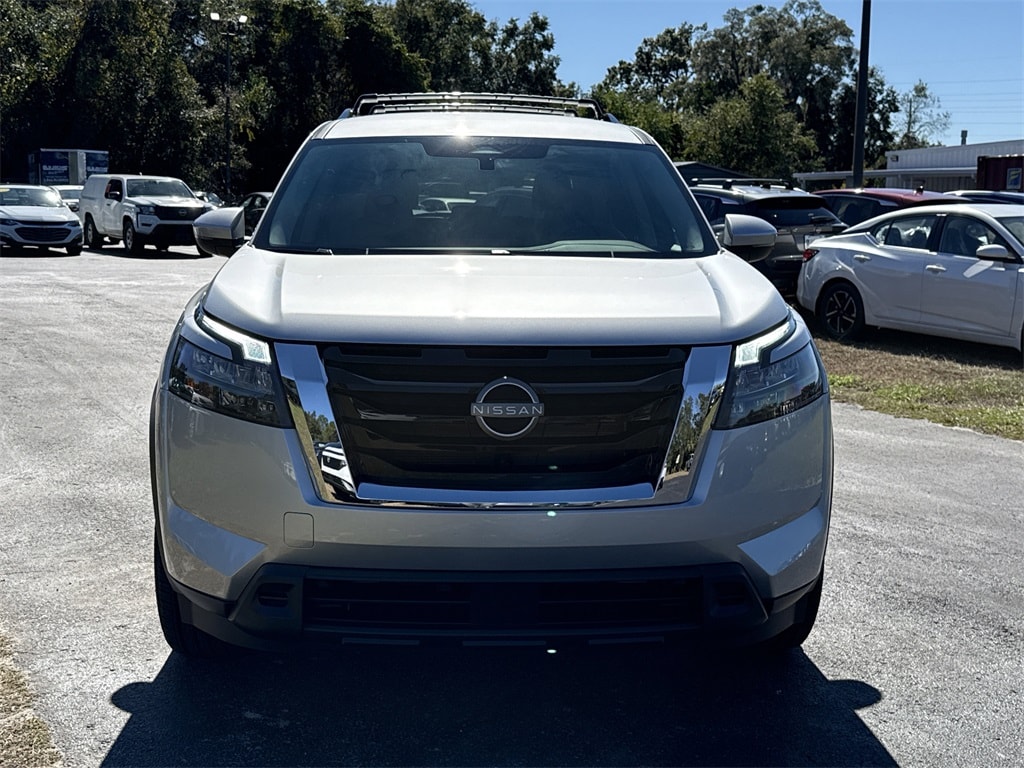 New 2025 Nissan Pathfinder SV SUV