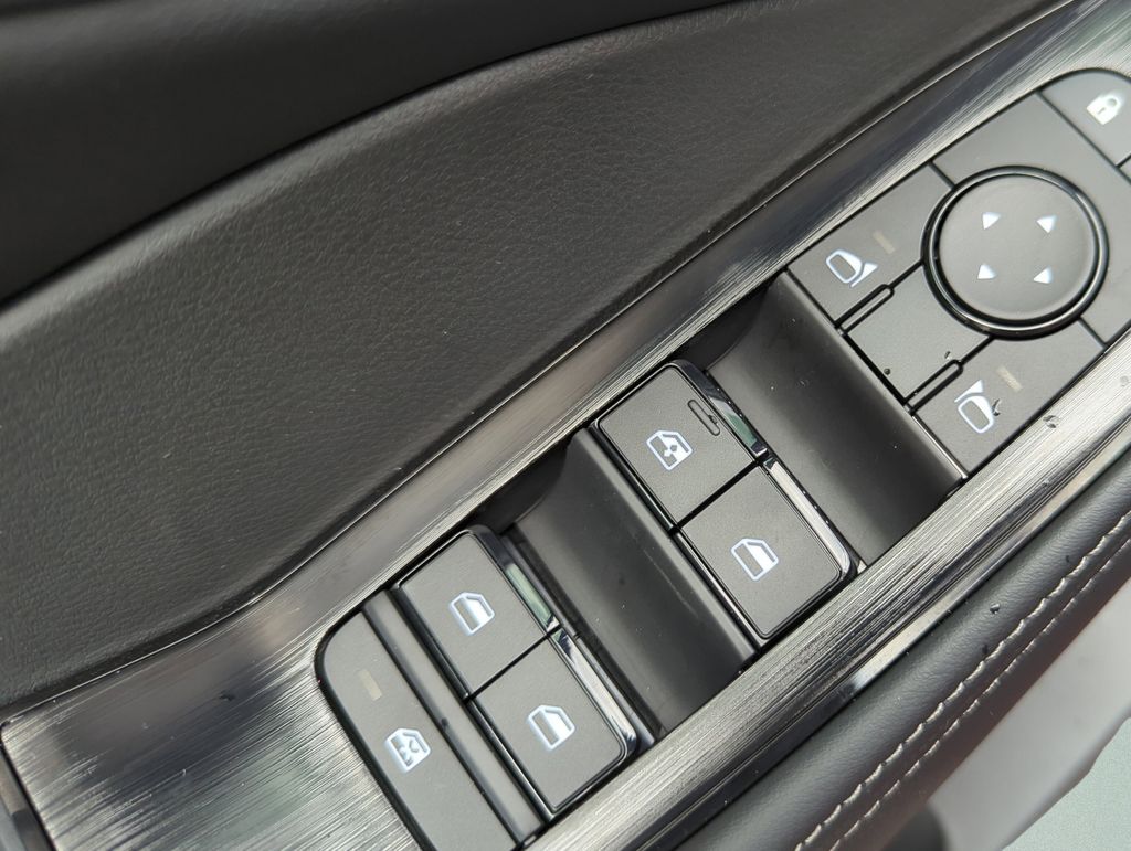 2026 Nissan Rogue SV - Photo 23