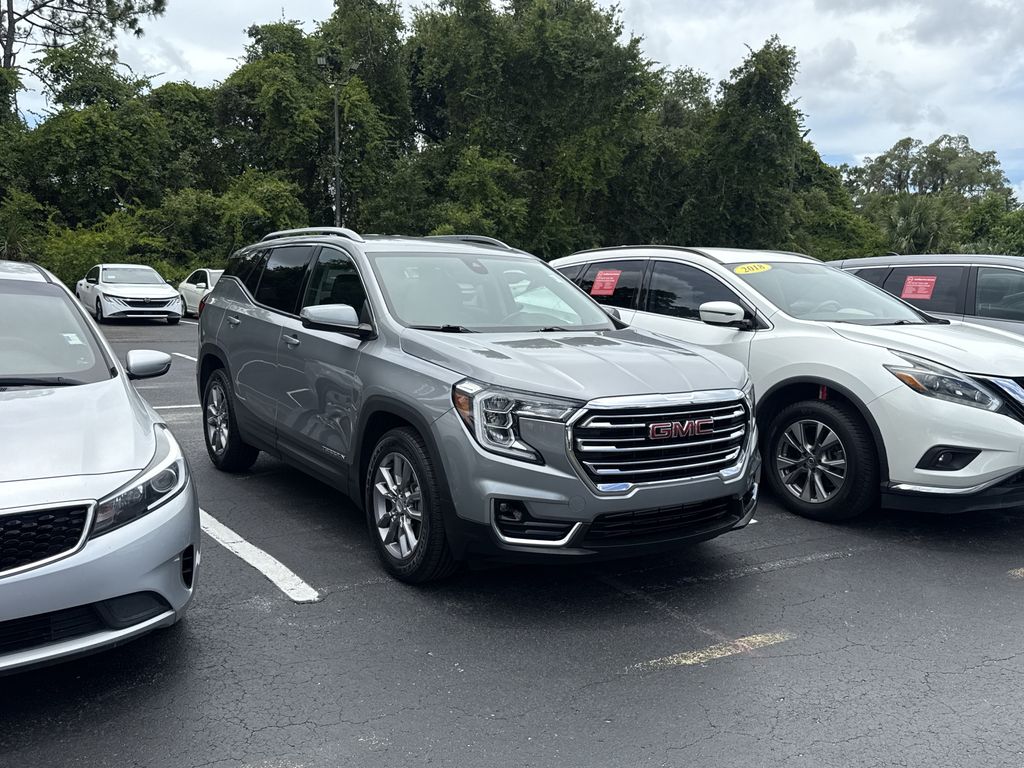 2024 GMC Terrain SLT