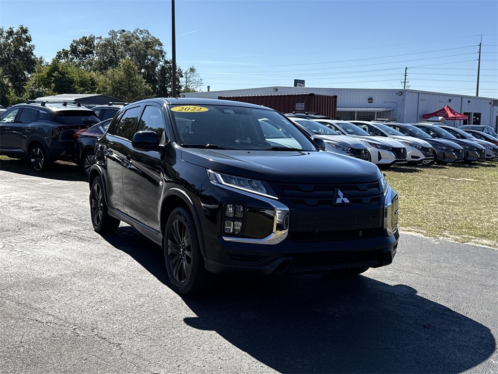 2022 Mitsubishi Outlander Sport LE photo 2