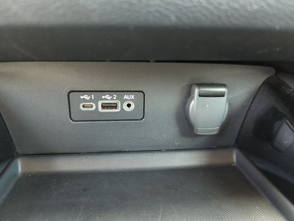 2024 Nissan Altima SR - Photo 39
