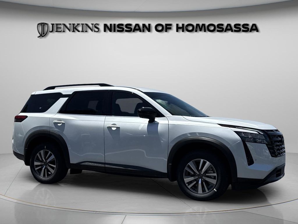 New 2026 Nissan Pathfinder SL SUV