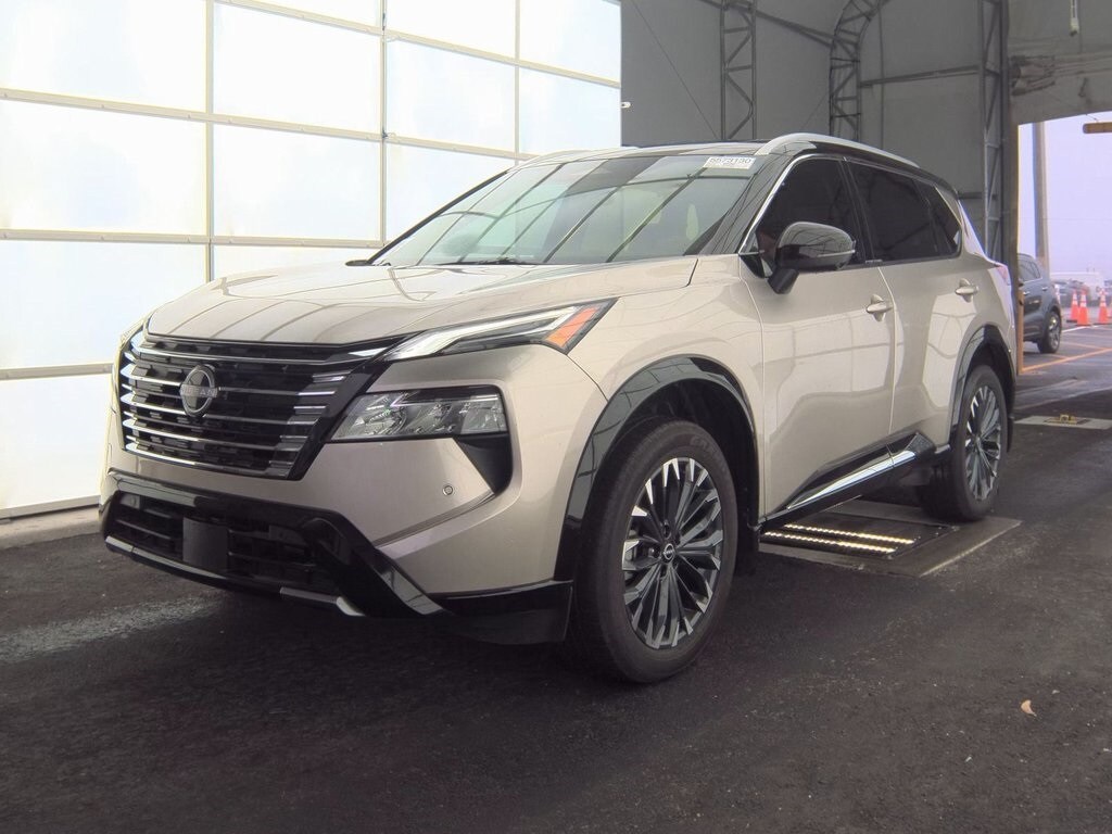 Used 2025 Nissan Rogue Platinum SUV