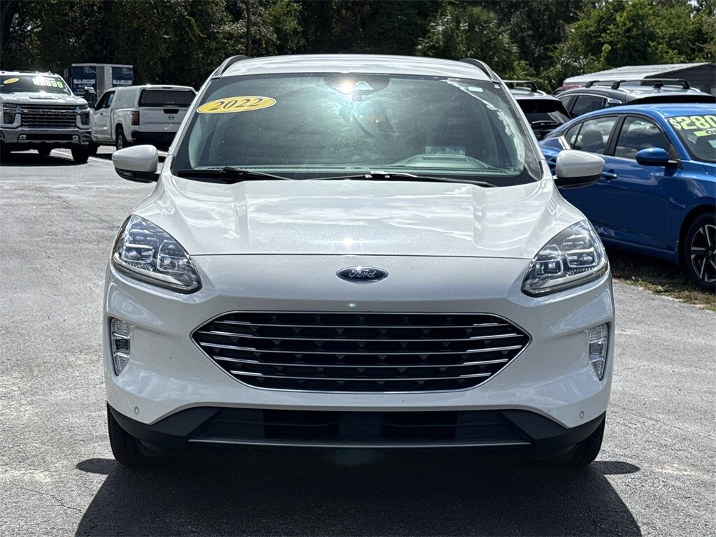 2022 Ford Escape Titanium Hybrid Elite photo 2