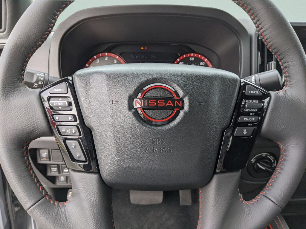 2025 Nissan Frontier PRO-4X - Photo 31