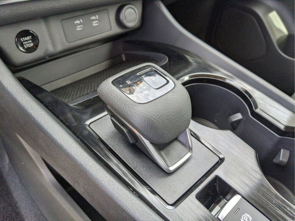 2025 Nissan Rogue S - Photo 33