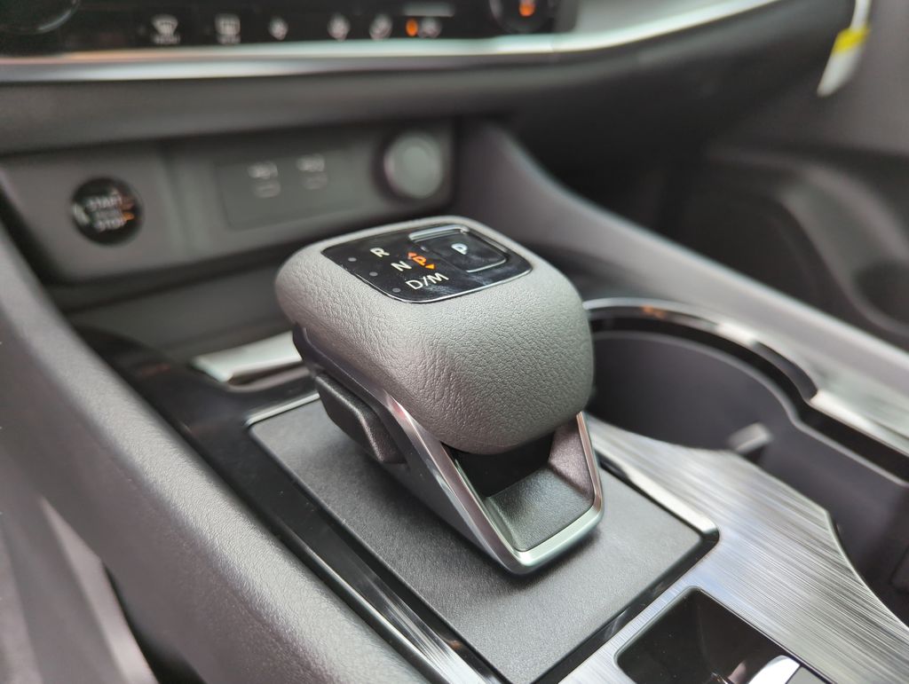 2026 Nissan Rogue SV - Photo 31