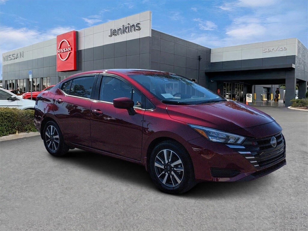 New 2025 Nissan Versa 1.6 SV Sedan