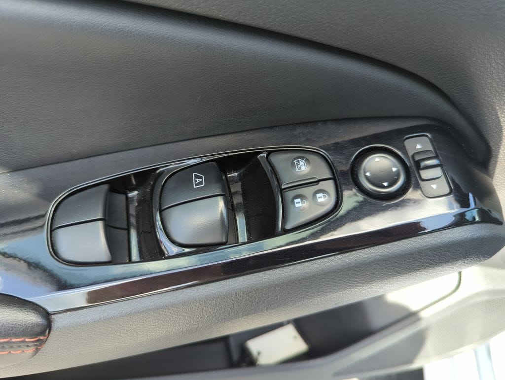 2024 Nissan Altima SR - Photo 33