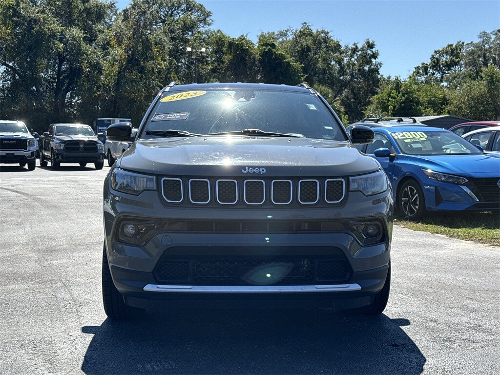 2023 Jeep Compass Limited photo 3