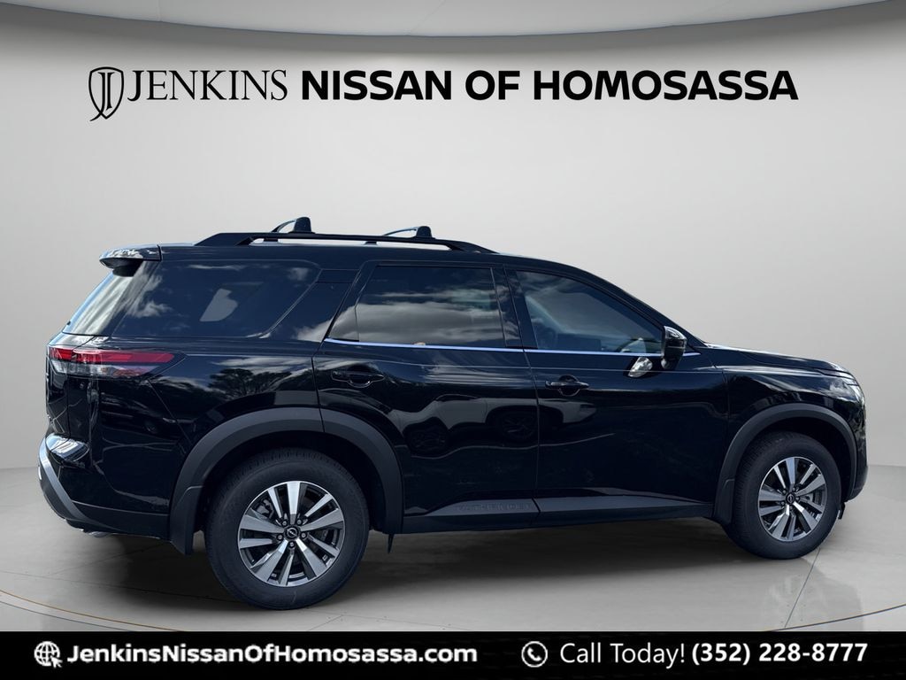 New 2026 Nissan Pathfinder SL SUV