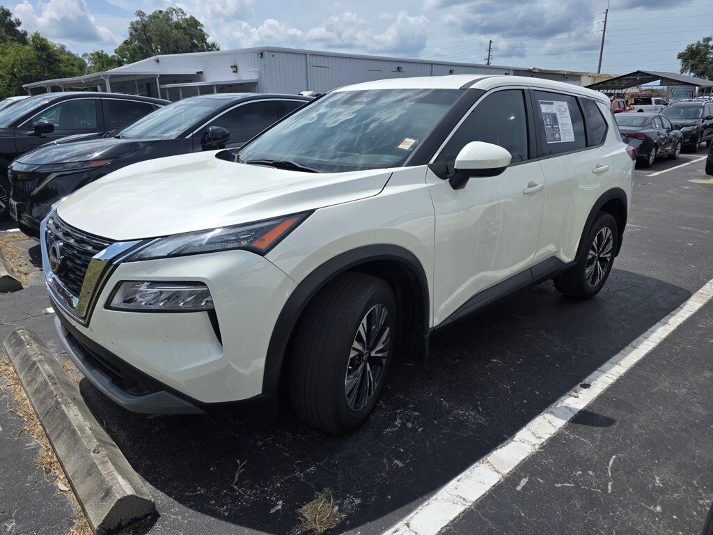 2023 Nissan Rogue SV photo 3